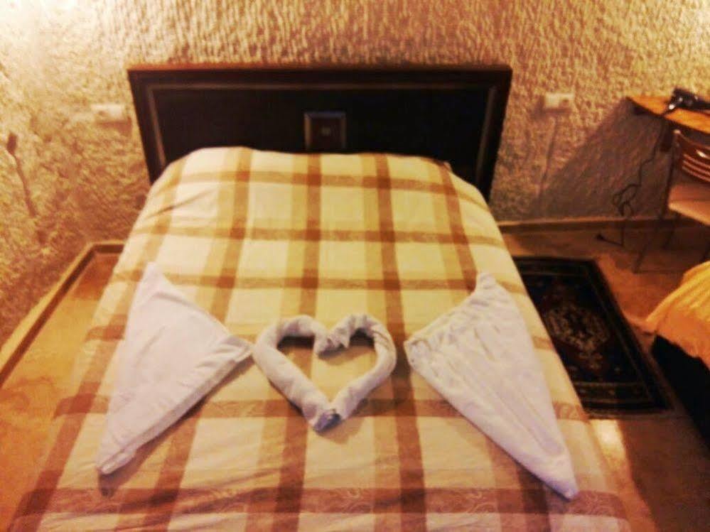 Garden Cave Hotel Гореме Экстерьер фото